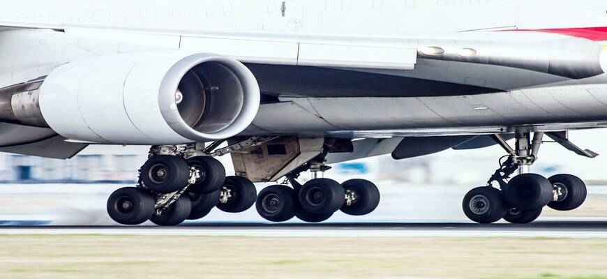 Body Of 'Stowaway' Discovered In Plane Landing Gear At Amsterdam Airport After Flight From Nigeria